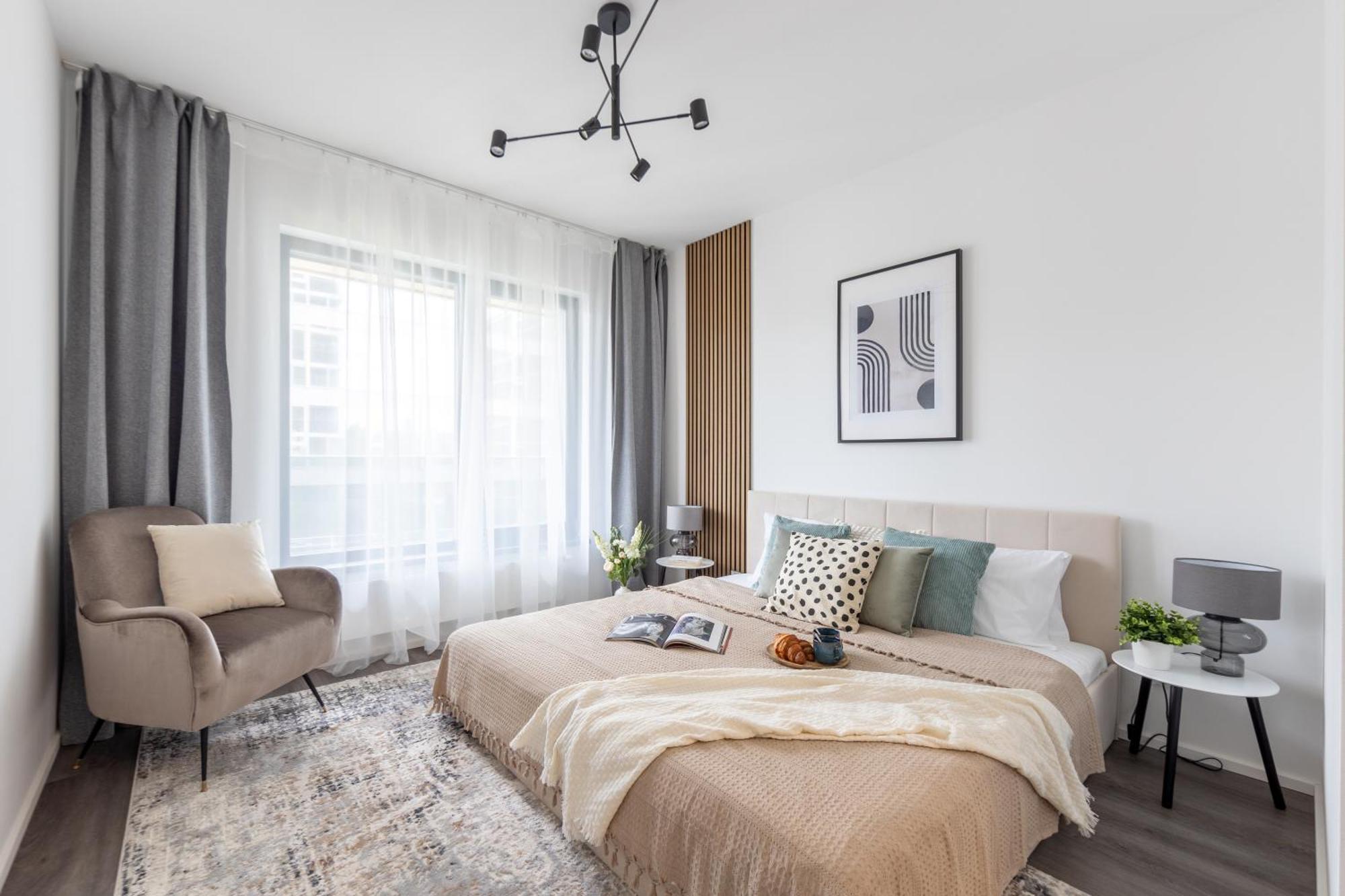 Baby Friendly Apt With Terrace And Ac In Karlin By Days Appartement Praag